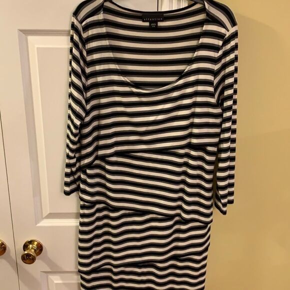 Size XL three-quarter sleeve dress - Picture 1 of 8